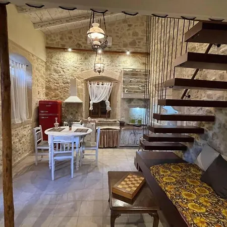 بيت للعطل Village Little House At Roústika